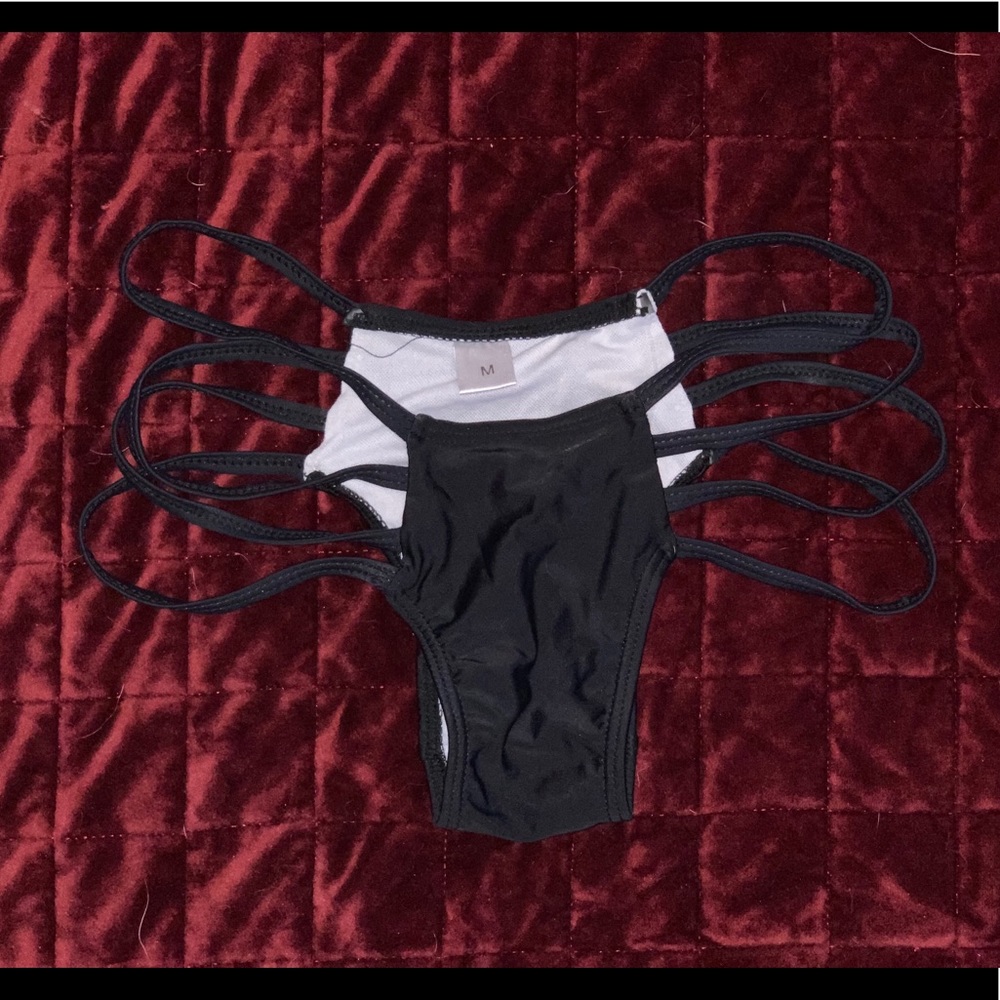 Bikini bottoms